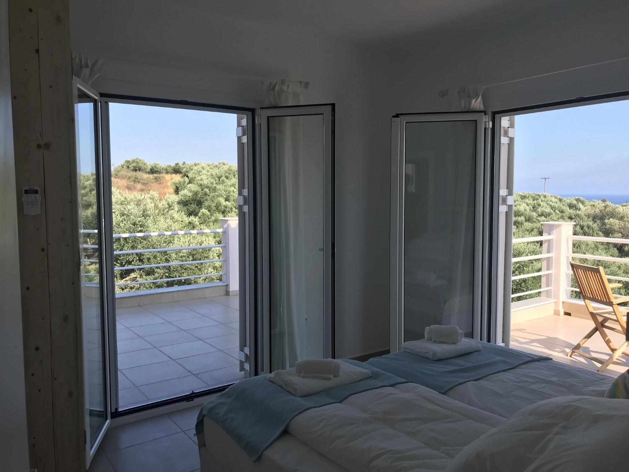 Luxurious Villa In Peloponnese With Swimming Pool Kamária المظهر الخارجي الصورة