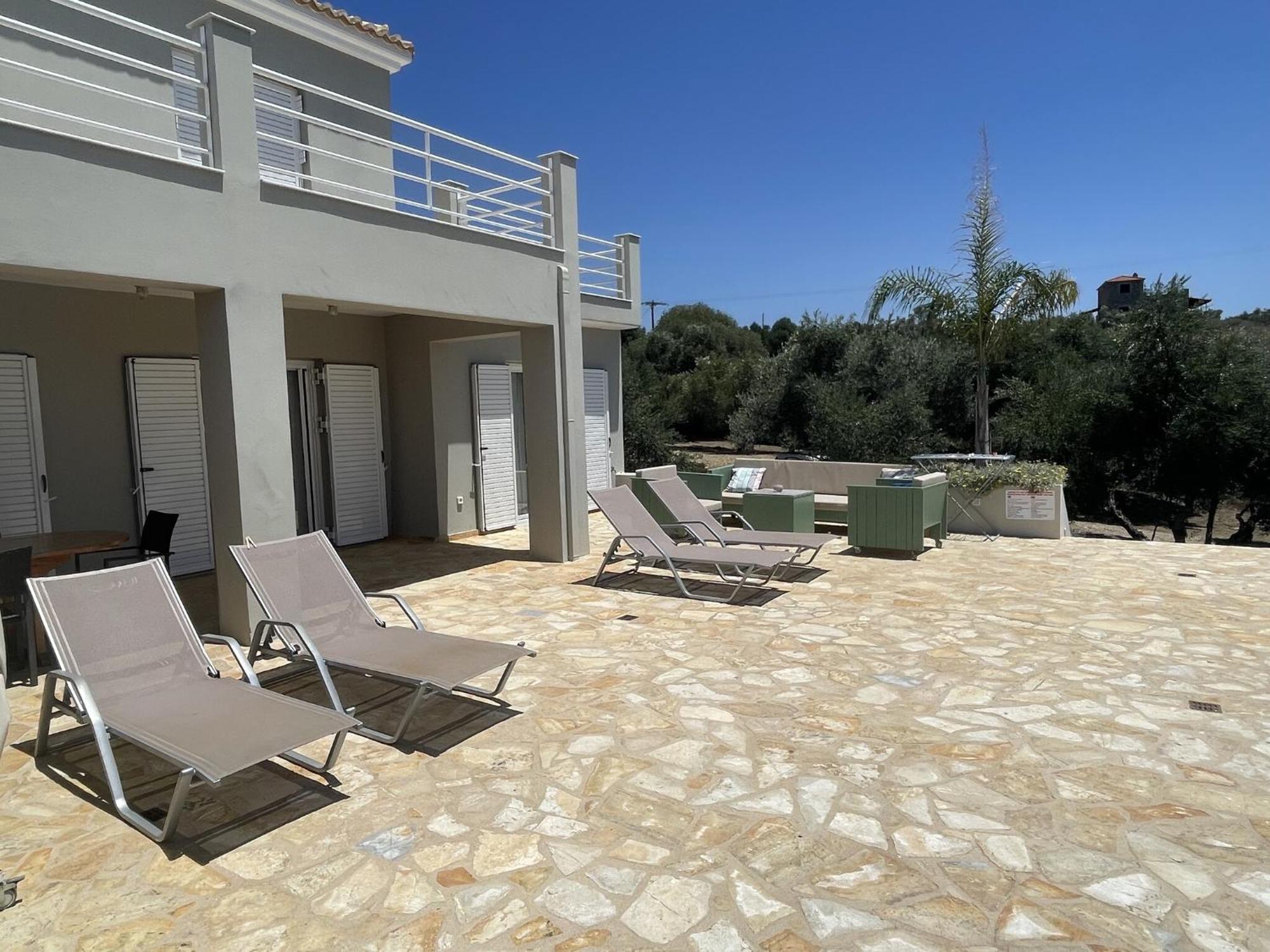 Luxurious Villa In Peloponnese With Swimming Pool Kamária المظهر الخارجي الصورة