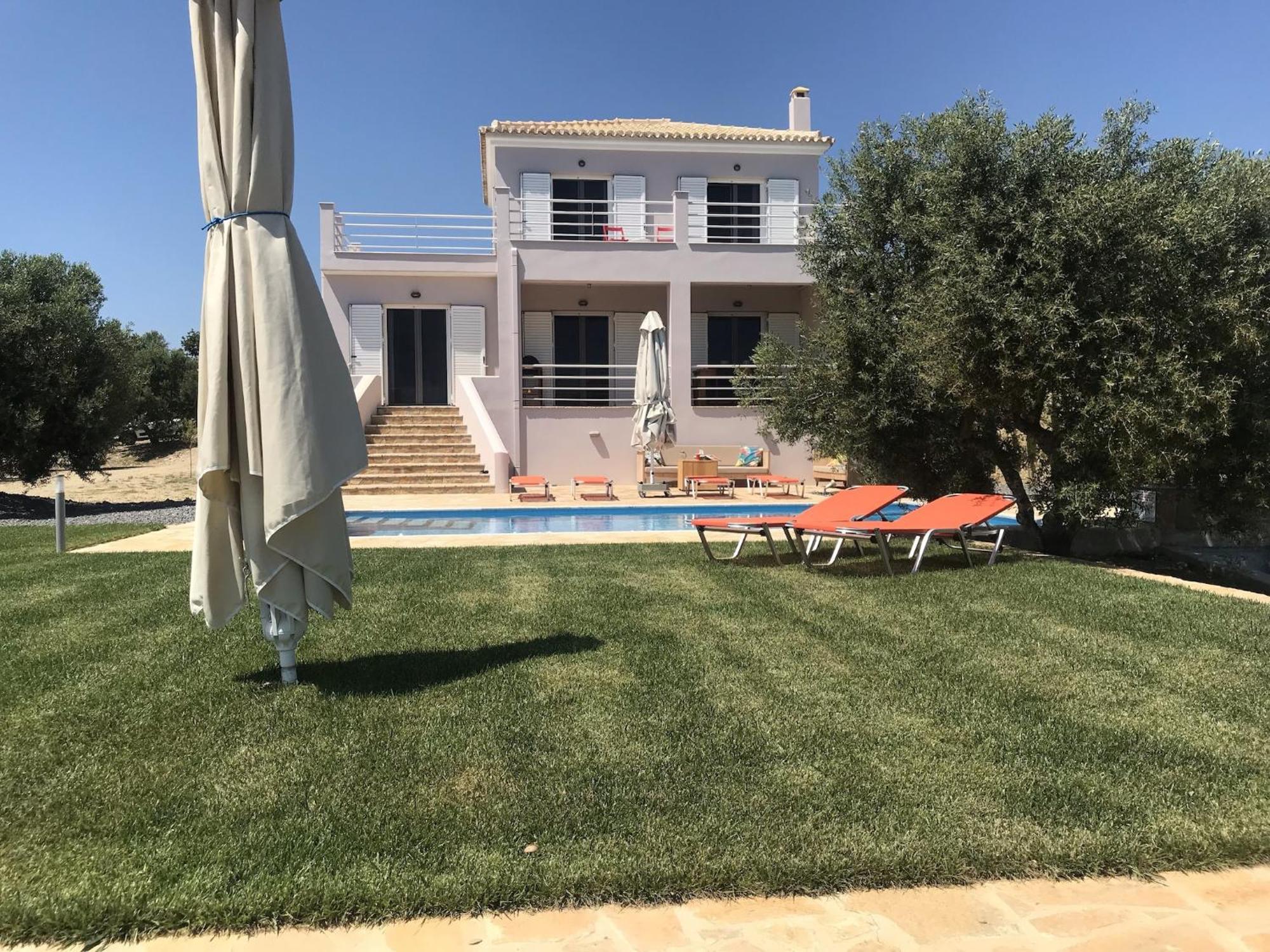 Luxurious Villa In Peloponnese With Swimming Pool Kamária المظهر الخارجي الصورة