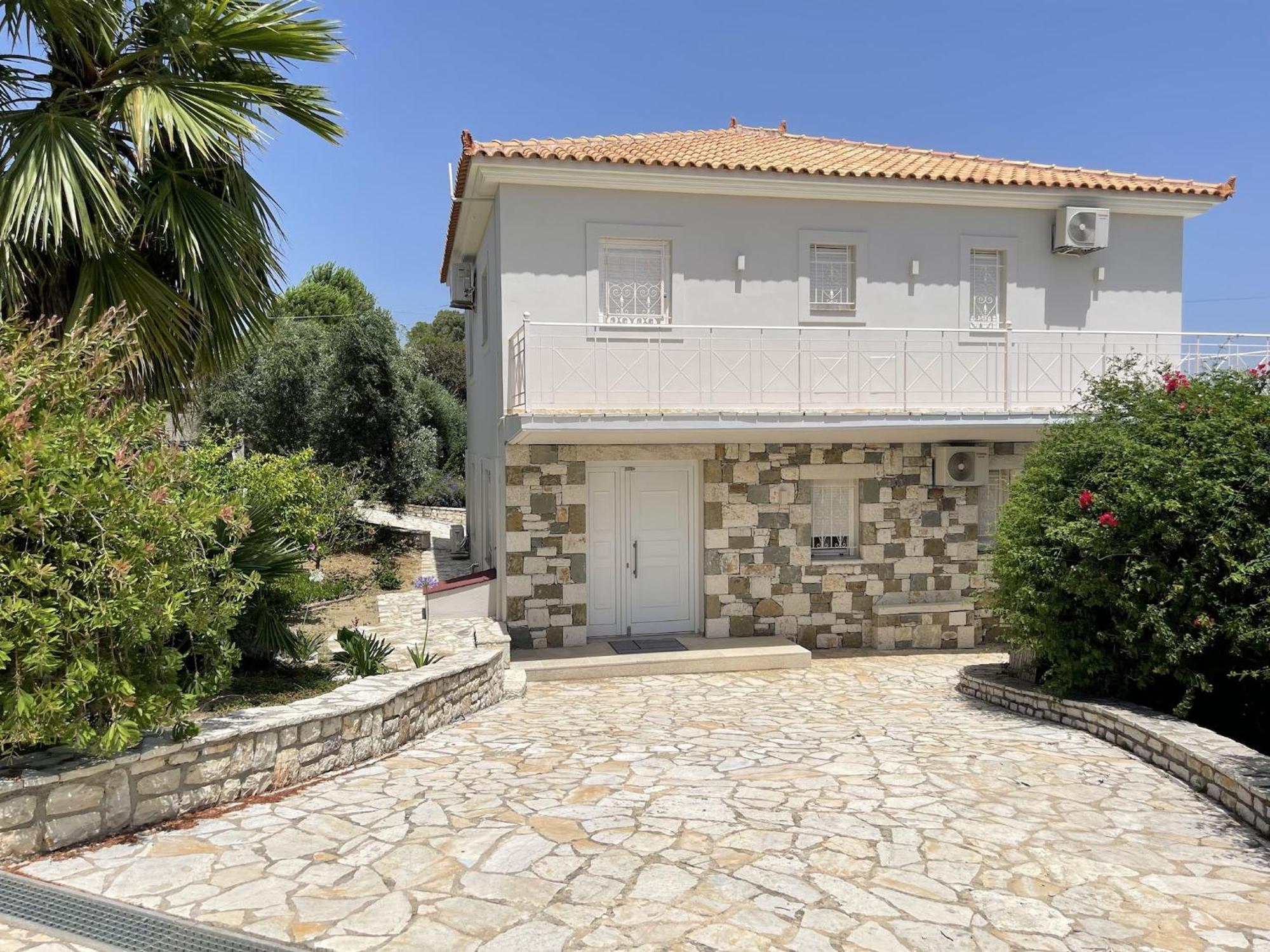 Luxurious Villa In Peloponnese With Swimming Pool Kamária المظهر الخارجي الصورة